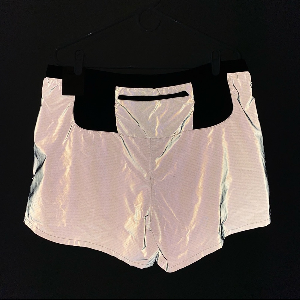 Nike Running Division Reflective Running Shorts FZ1123-035 $100 - Size XL - Picture 11 of 11